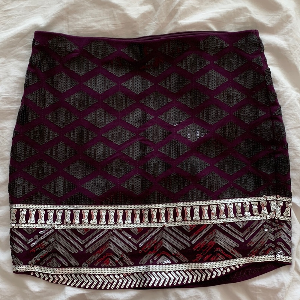 Express Sequin Skirt